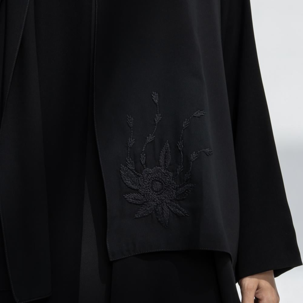 E8 | BLACK