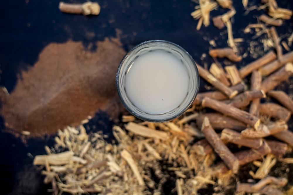 فوائد عرق السوس للبشرة: ما الذي يمكن أن تتوقعيه من نتائج فورية؟