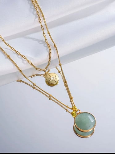 قلادة بطبقات بتعليقة دائري أخضر