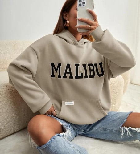 هودي بطباعة أحرف جيب الكنغر منخفض الاكتاف