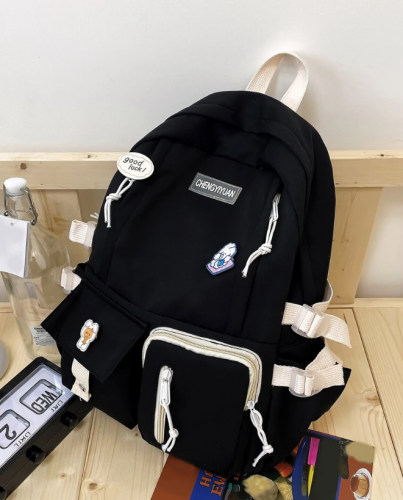 حقيبة ظهر زخرفة رسوم كارتون تفاصيل مربع بعبارة