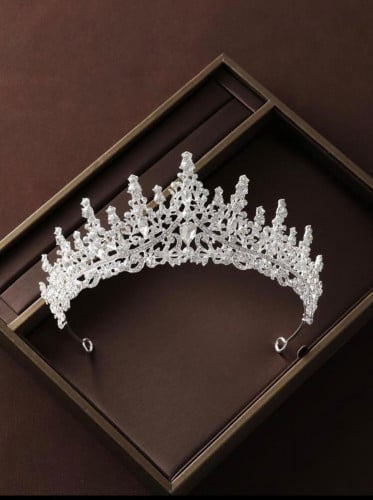 تاج زفاف بديكور حجر الراين براقة