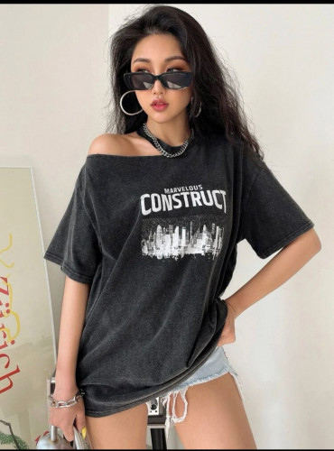 تيشيرت مع طباعة