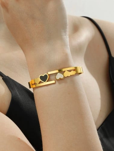 إسورة زخرفة القلب