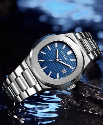 ساعه فضيه عصريه بميناء ازرق ضد الماء