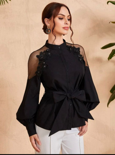 بلوزة ياقة مستديرة خرز لؤلؤ مزين حزام شبكة متباينة