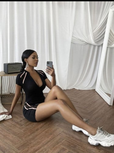 رومبير بتفاصيل سستة و شريط شبكي متباين