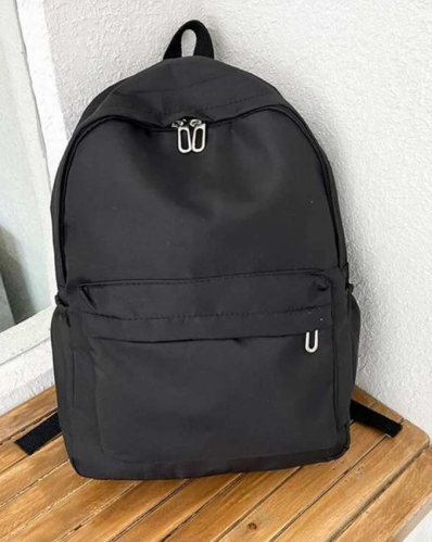 حقيبة ظهر جيب بسيط امامي