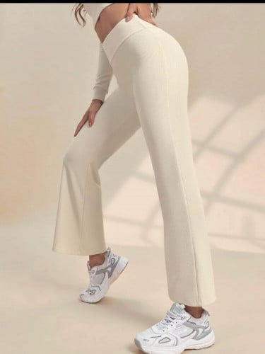 بنطلون فلير رياضي ناعم