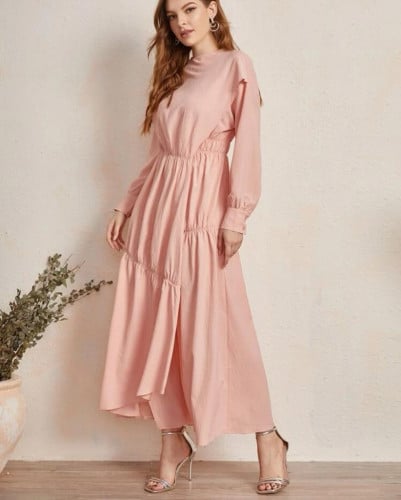 فستان عربي غير متساوي بازرار انيقة