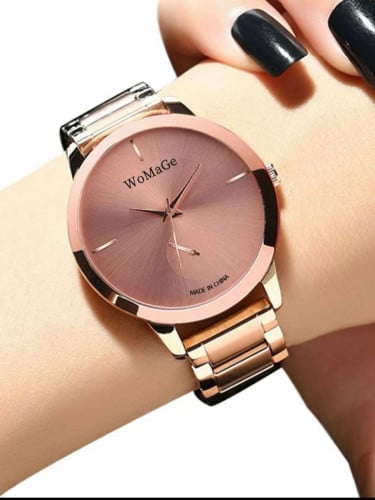 ساعة بمؤشر معدني دائري