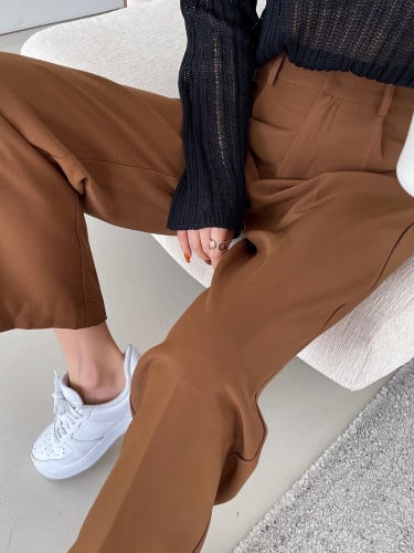 بنطال جميل بخصر عالي