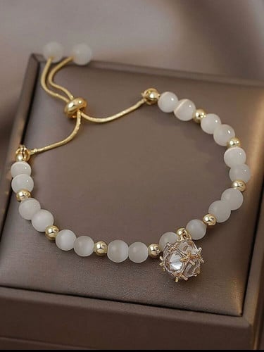 سوار مطرز بديكور حجر الراين