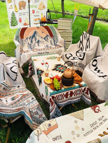 بطانية الرحلات بطباعة أشكال هندسية مقلم كشكش النزهة حديث قماش الى خارجي قطعة واحدة