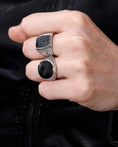خاتمين للرجال بلون فضي واسود