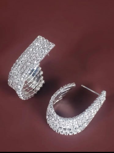 أقراط حلقي ملفوف بديكور حجر الراين