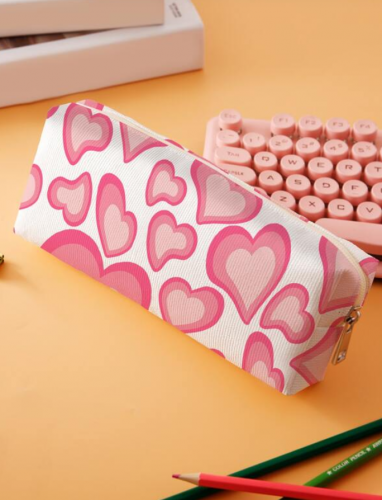 حقيبة قلم رصاص نمط القلب قطعة واحدة