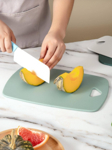 لوح تقطيع مبسط بجانبين الى مطبخ قطعة واحدة