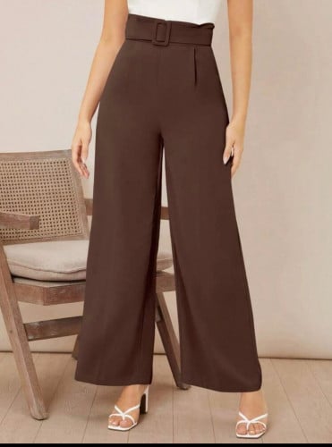 بنطلون بساق واسعة موحد اللون بحزام بني