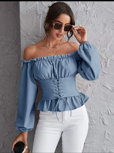 بلوزة بطيات