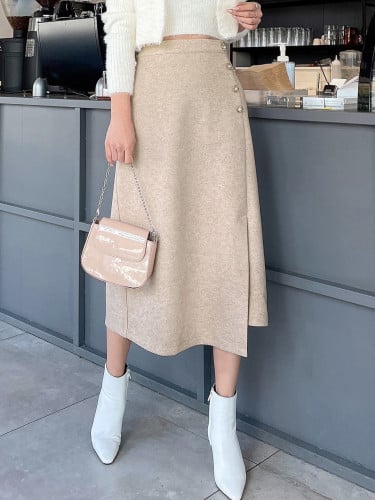 تنوره بخصر عالي وازرار من الجمب