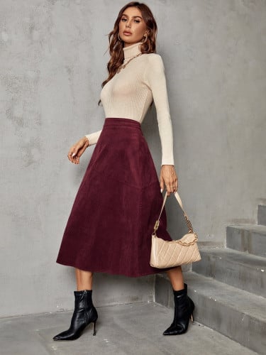 تنوره بخصر عالي فضفاضه بشكل جميل