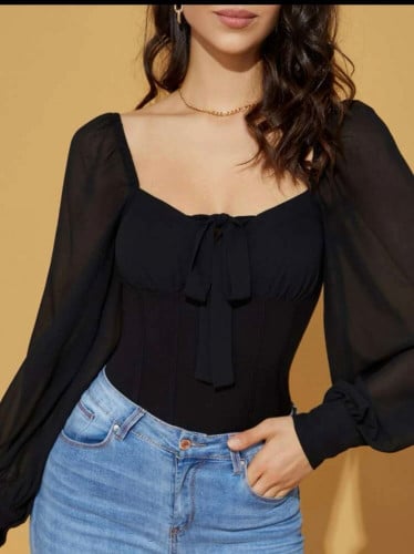 بلوزة لون اسود