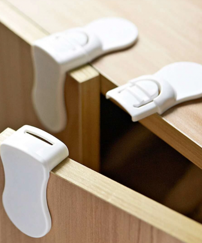 درج بلاستيك مبسط أبيض متعدد الوظائف قفل الى أطفال 2قطع/طقم