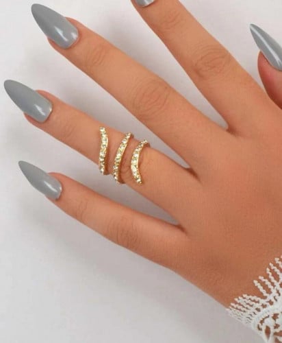 خاتم بديكور حجر الراين بقصة ملفوفة ذهبي