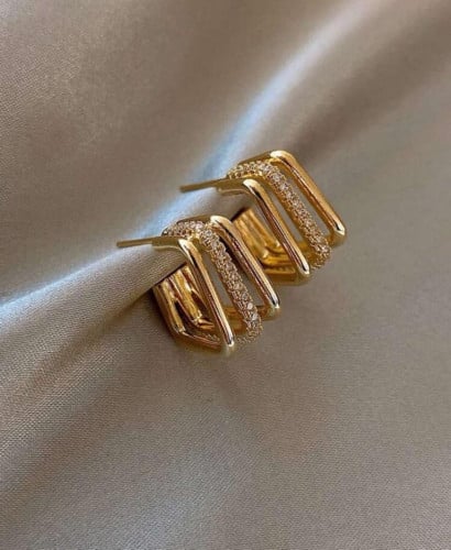 اقراط ذهبيه انيقه