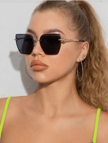 نظارات شمسية بعدسة ملون الارجواني للنساء