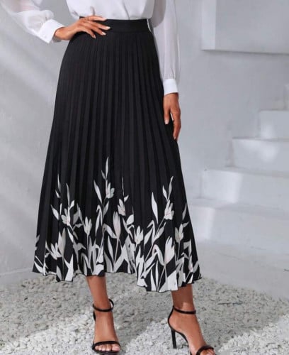 تنورة ذو تجاعيد بطباعة نبات