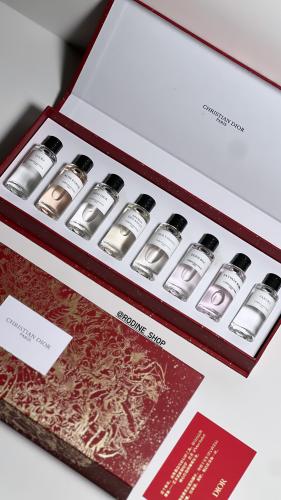 بكج 8 عطور من ديور
