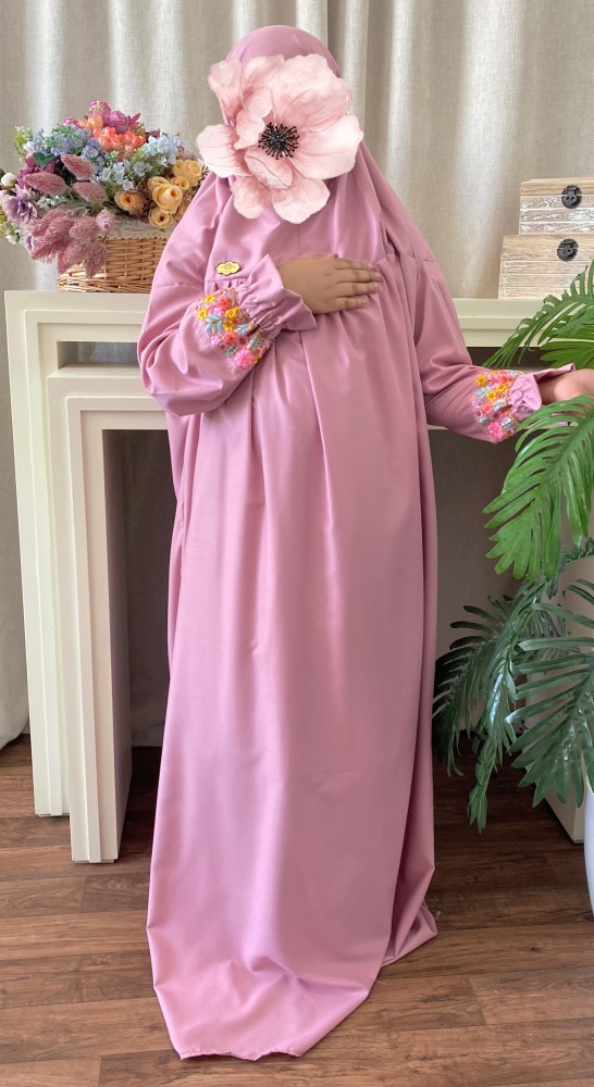 لباس صلاة للمكلفات