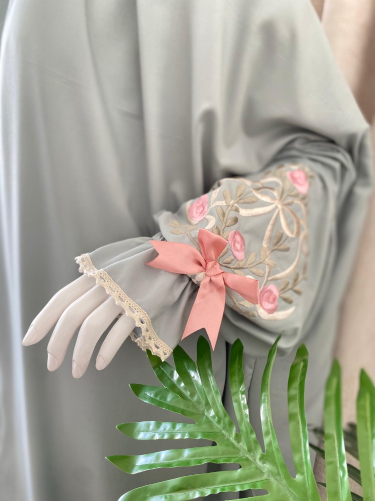 لباس صلاة عادي مطرز بمنتهى الجمال أخضر