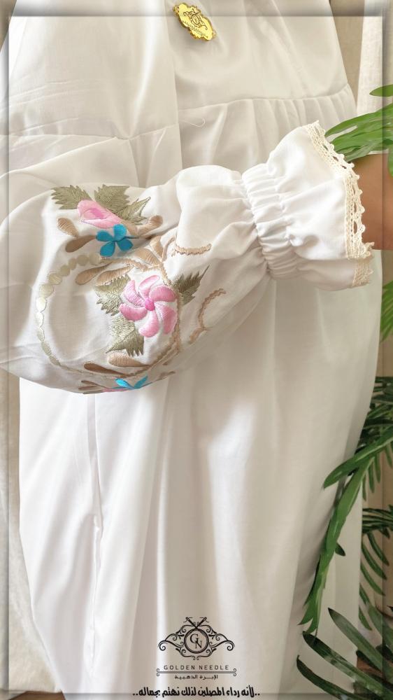 لباس صلاة مطرز للمكلفات