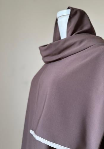 شرشف صلاة ساده سحاب بطرحه متصلة