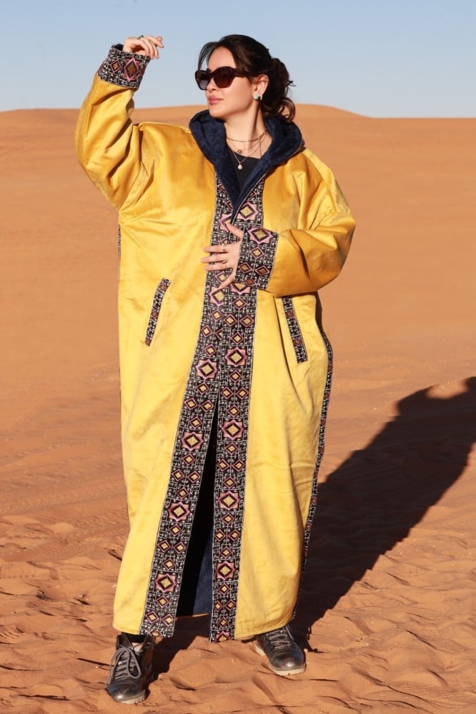 ٢