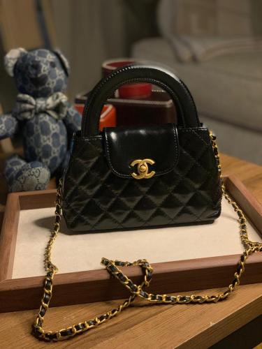 CHANEL شانيل