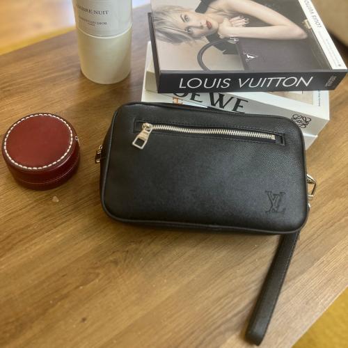 LOUIS VUITTON لويس ڤيتون حقيبة