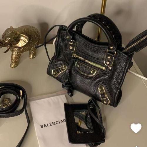 BALENCIAGA