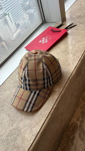 CAP BURBERRY