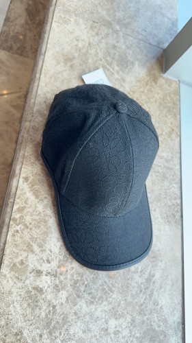 LOEWE Cap لويڤي