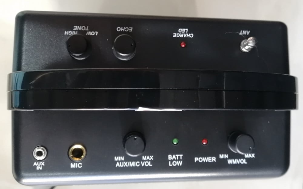 Wireless amplifier rechargeable