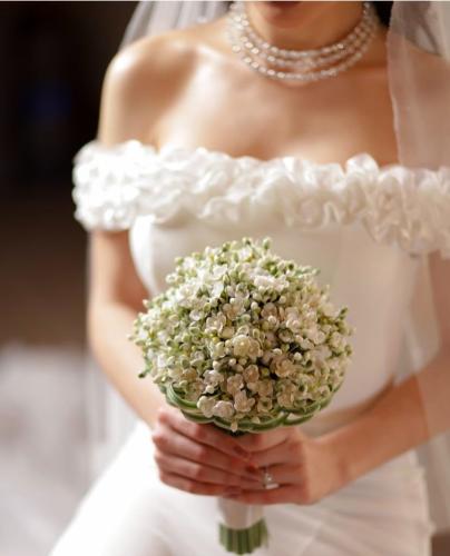 Bride bouquet timeless