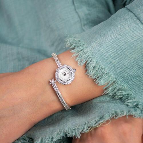 ساعات فاخرة و ناعمة