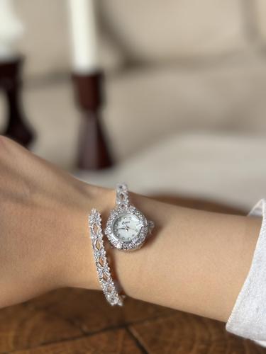 ساعة سهرة -العنود