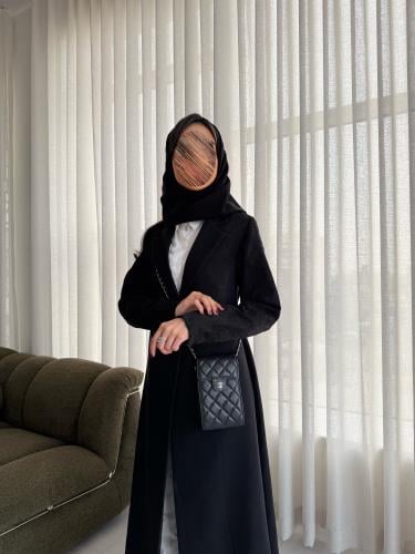 عبايه سوداء دانتيل