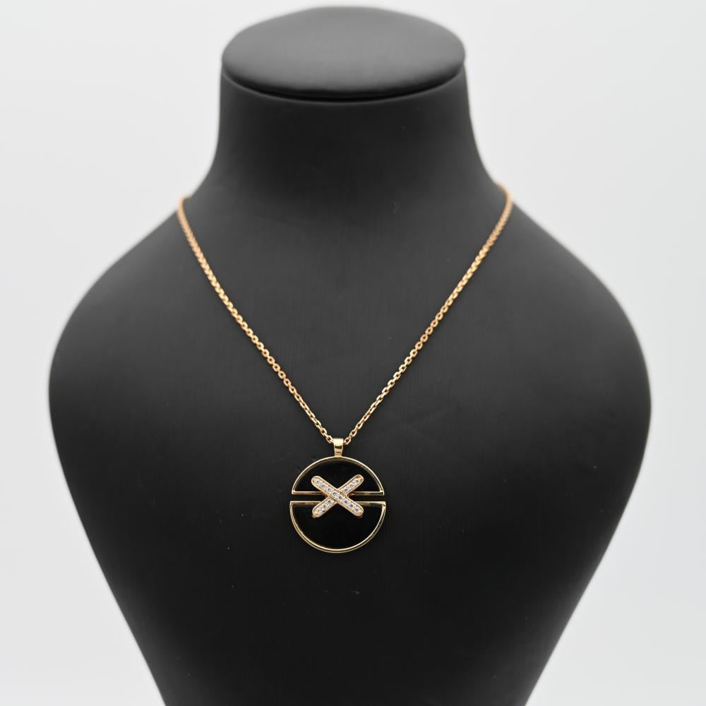 عقد ذهب شومية