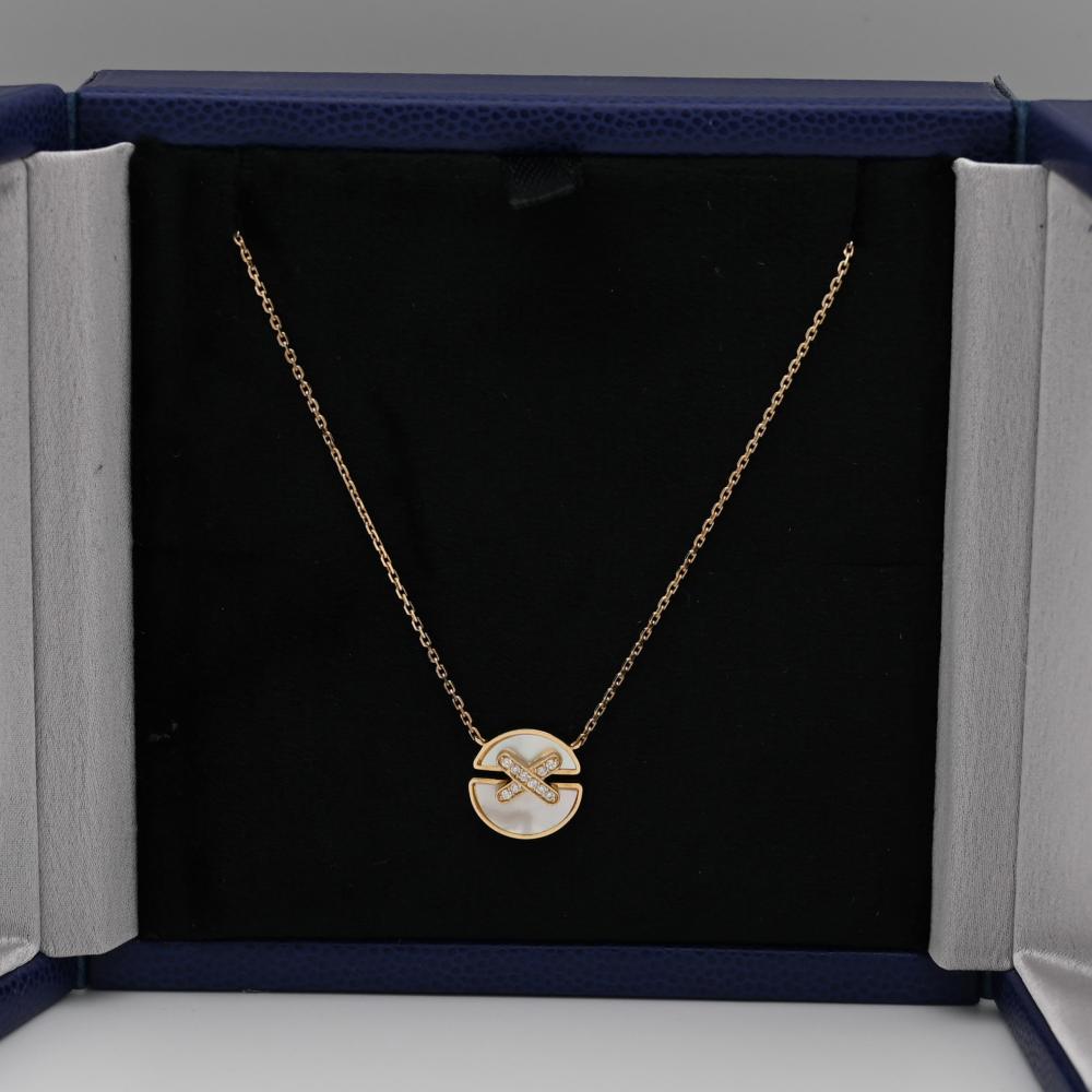 عقد ذهب شومية